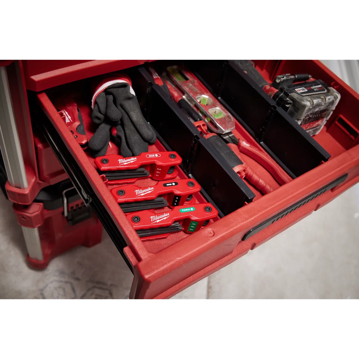 Milwaukee 8-Key Folding Hex Key Set - Metric 48-22-2182 | 8-Piece