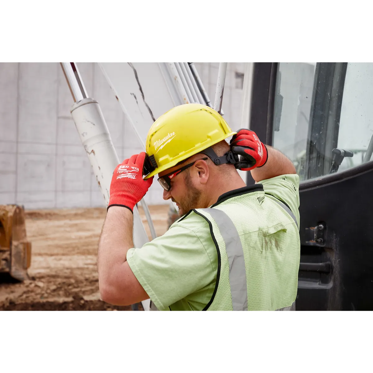 Milwaukee BOLT Blue Front Brim Vented Hard Hat w/6pt Ratcheting Suspension (USA) - Type 1, Class C 48-73-1224