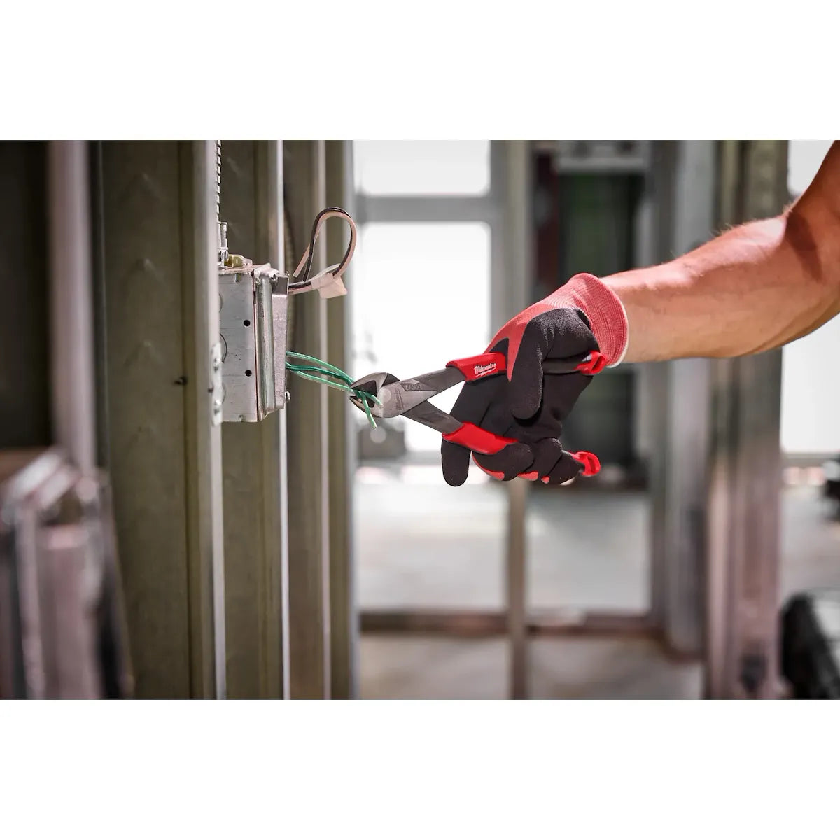 Milwaukee 8" Diagonal Comfort Grip Cutting Pliers (USA) MT558