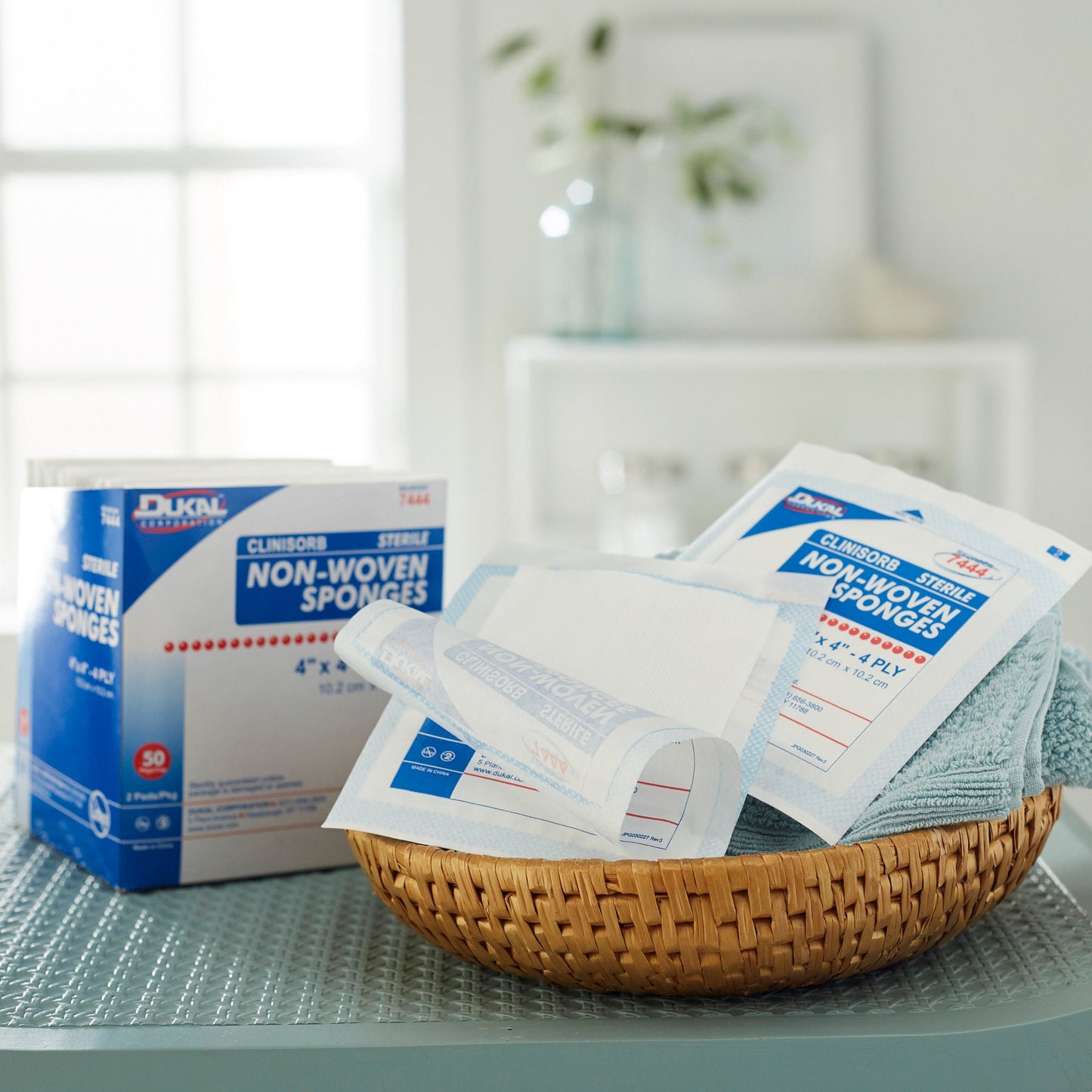 Clinisorb Sterile Nonwoven Sponge, 4-Ply