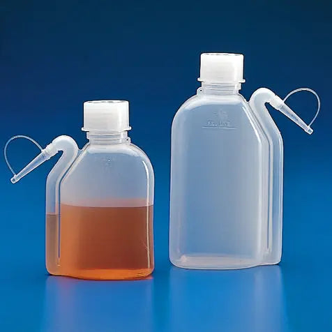 Wash Bottles, LDPE with Angled Draw Tube — 250 & 500 mL, 6/Pack | Globe Scientific