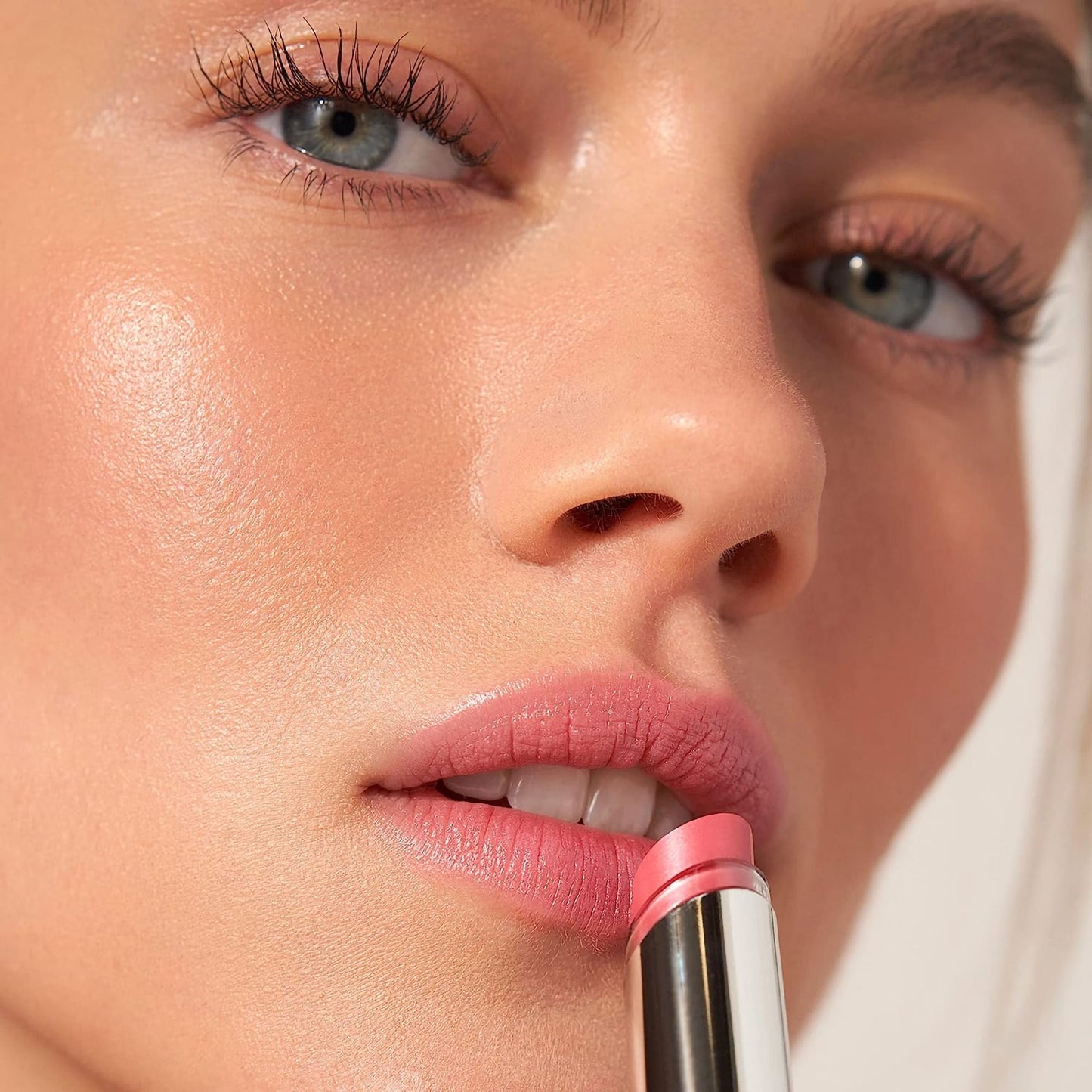 MDSolarSciences® Hydrating Sheer Lip Balm, Dream (Pink)