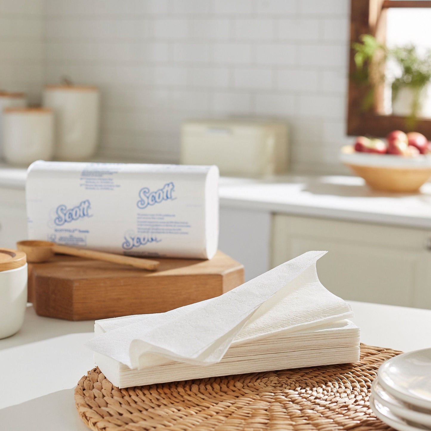 Scott Pro Scottfold Paper Towels Multi-Fold, White