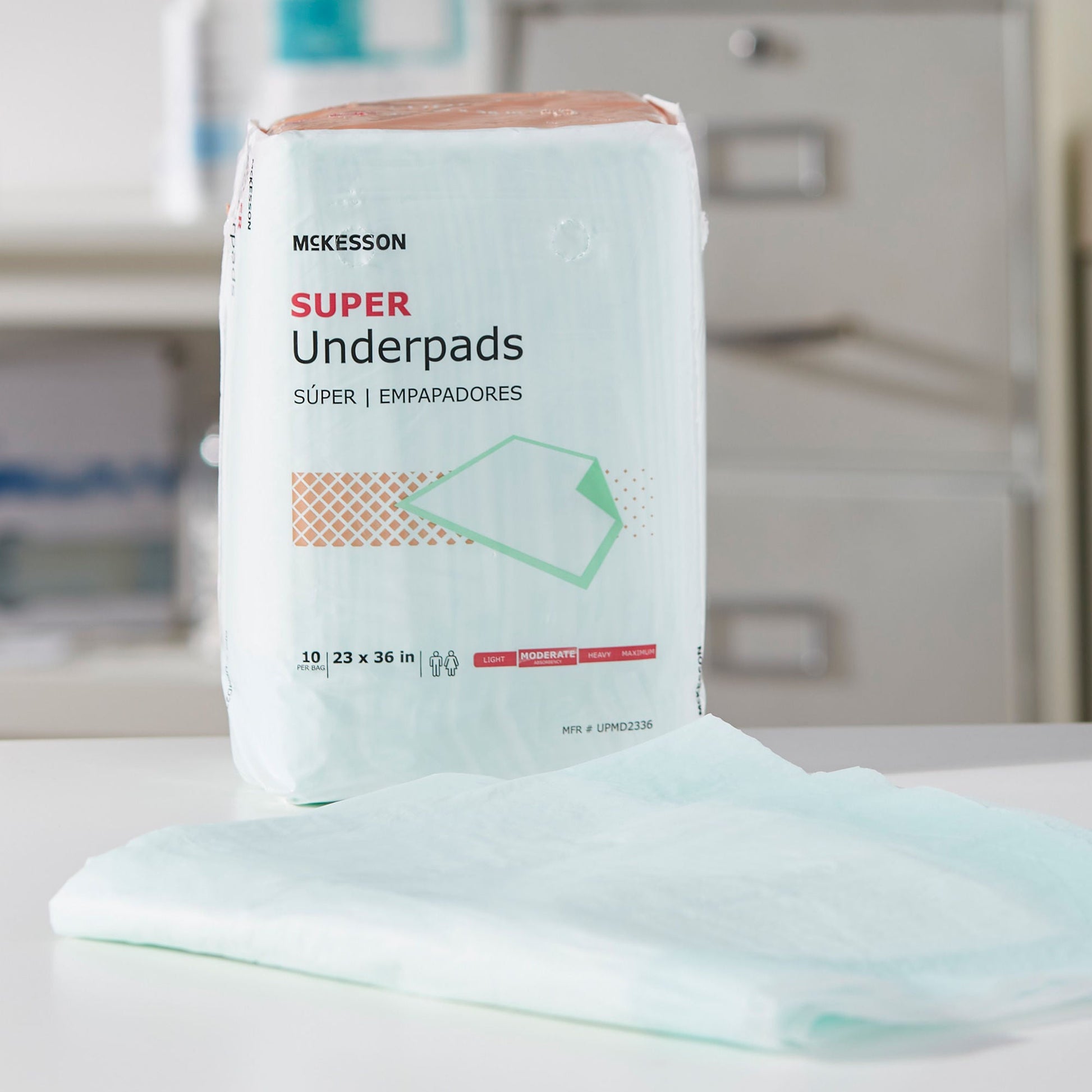 McKesson Super Moderate Absorbency Underpad