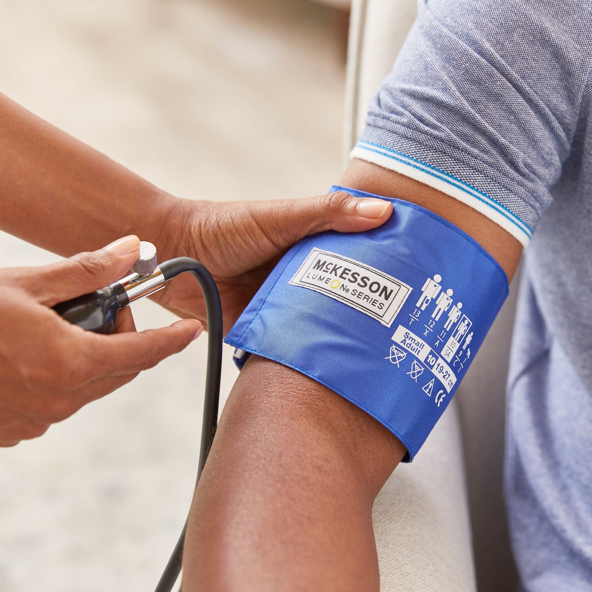 McKesson Lumeon™ Blood Pressure Bulb and Cuff, Child Arm, Small, 19 – 27 cm
