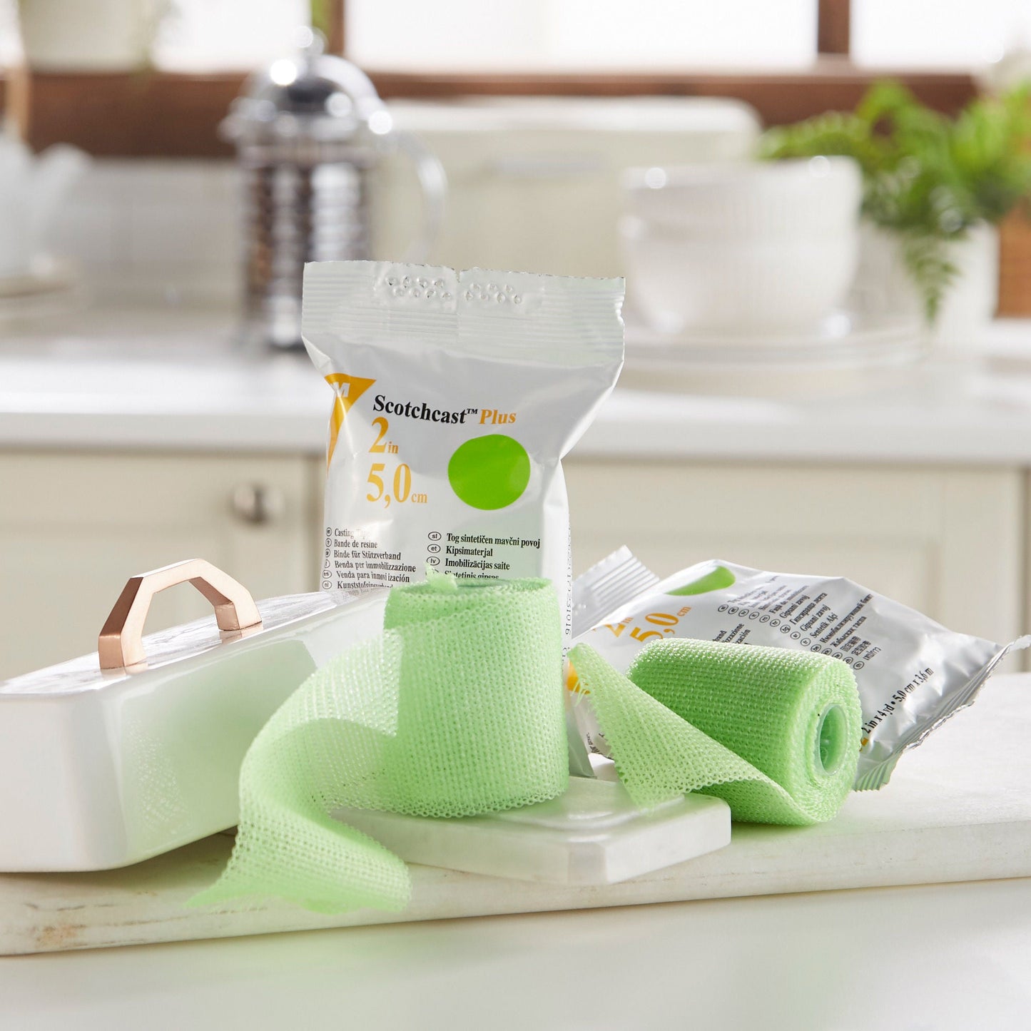 3M™ Scotchcast™ Plus Bright Green Cast Tape