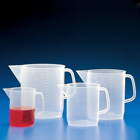 Polypropylene Beakers with Handle, Molded Graduations — 500–5000 mL, Single & Case Packs | Globe Scientific