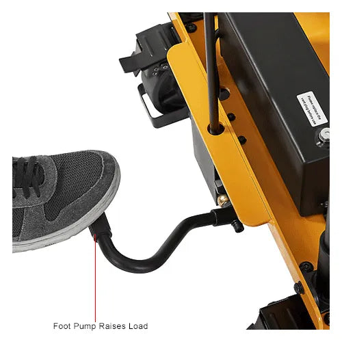 Cat® WB641687 Double Scissor Lift Table — three-quarter view