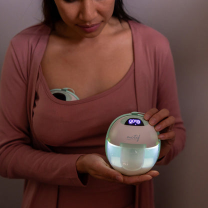 Motif Aura Glow™ Hands Free Double Electric Breast Pump