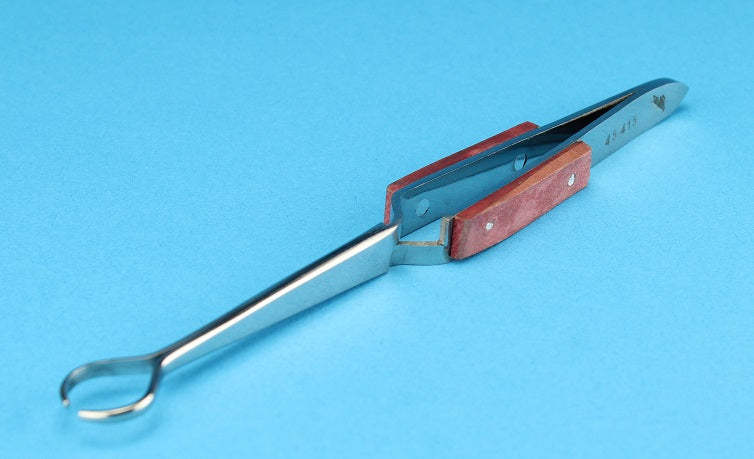 Deluxe Crucible Tweezers, For Use With Graphite Crucibles - Alpha Resources part AR766 (replaces LECO 760-139)