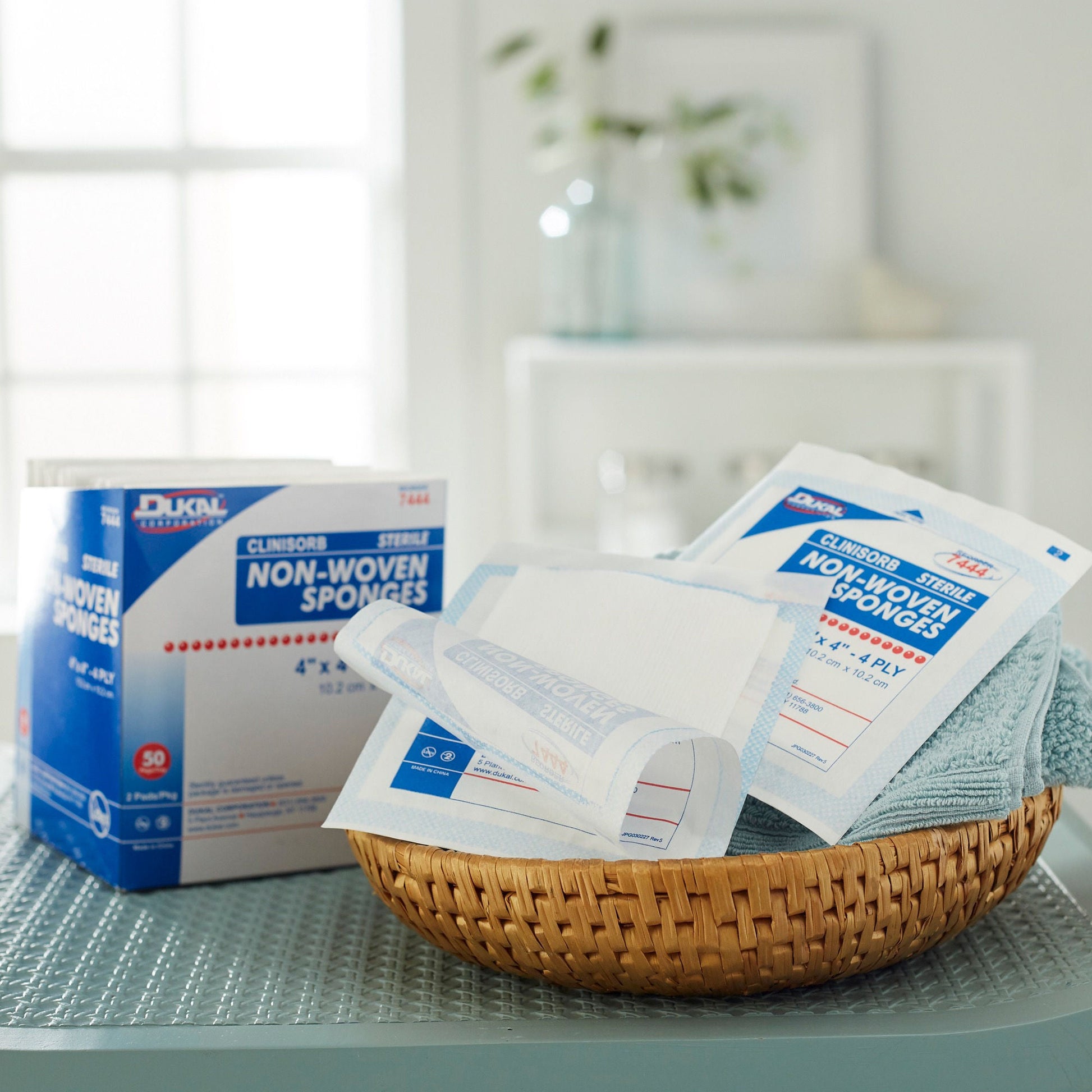 Clinisorb Sterile Nonwoven Sponge, 4-Ply
