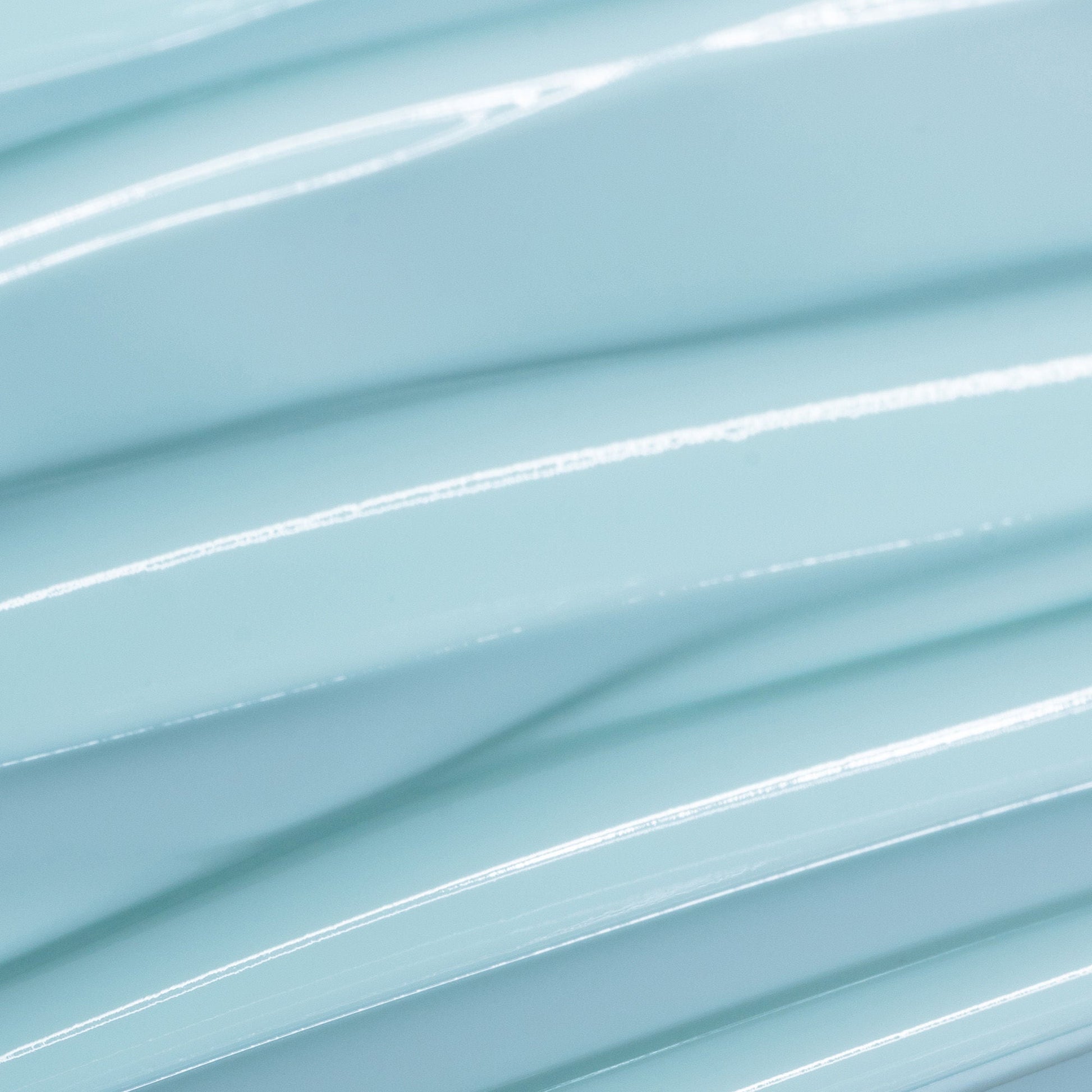 Coola® Refreshing Water Plumping Gel Serum Sunscreen with BlueScreen™ SPF 30