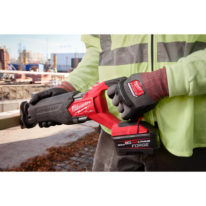Milwaukee Anti-Vibration Cut Level 4 High Dexterity Nitrile Dipped Glove 48-73-8761 | ANSI Cut A4
