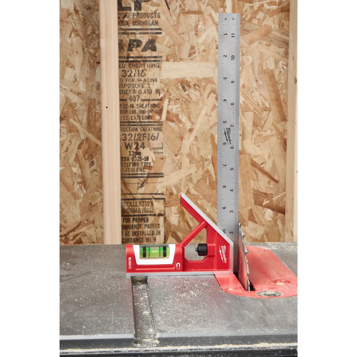 Milwaukee 12" Magnetic Combination Square MLSQC12