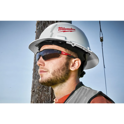 Milwaukee Safety Glasses - Tinted Anti-Scratch Lenses (Polybag) 48-73-2016