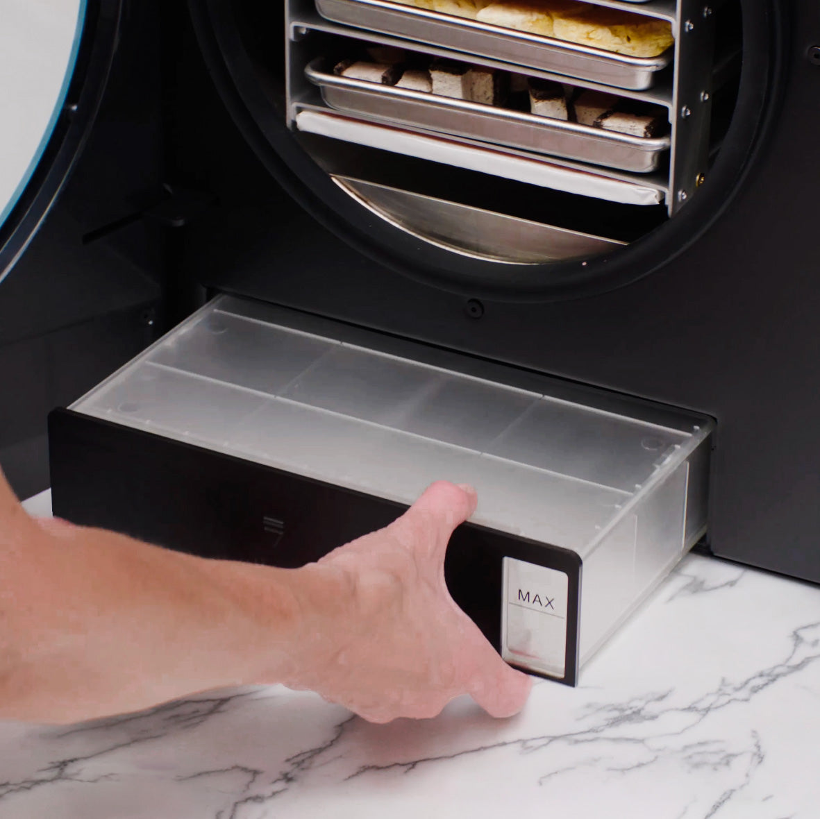 Harvest Right Countertop Freeze Dryer — detail
