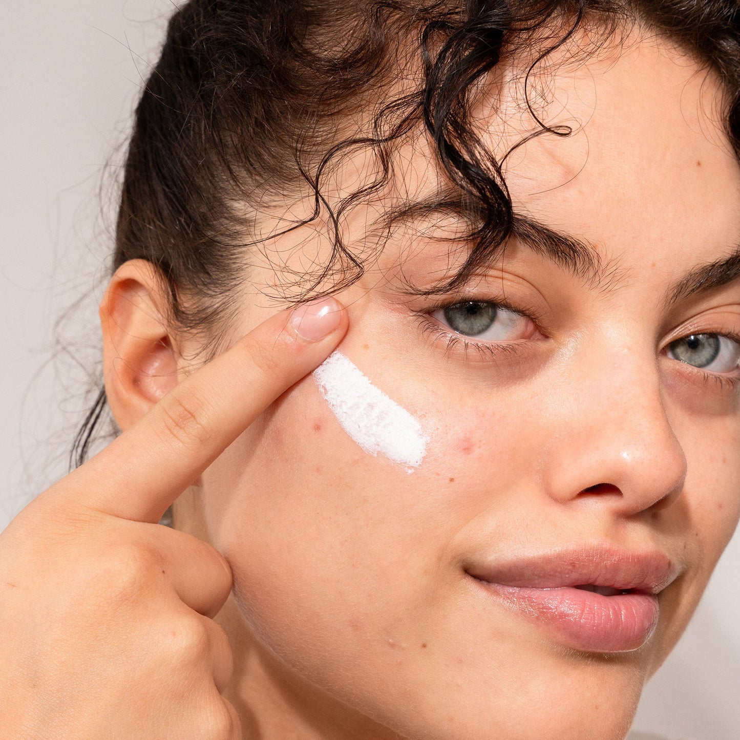 Coola® Clear Skin Oil-Free Moisturizer Zinc Sunscreen w/ BlueScreen™ SPF 30