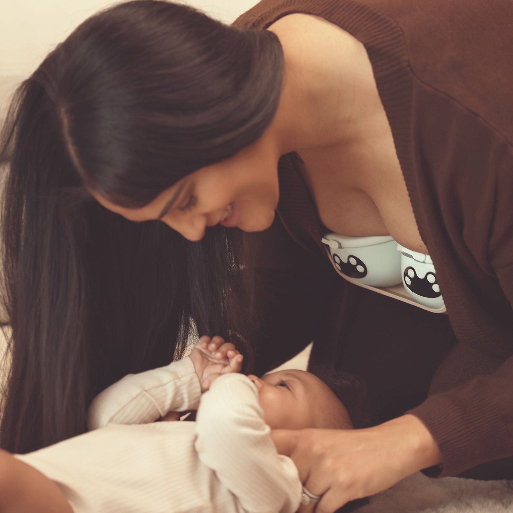 Mother's Nature W1 Warming Wearable Electric Breast Pump