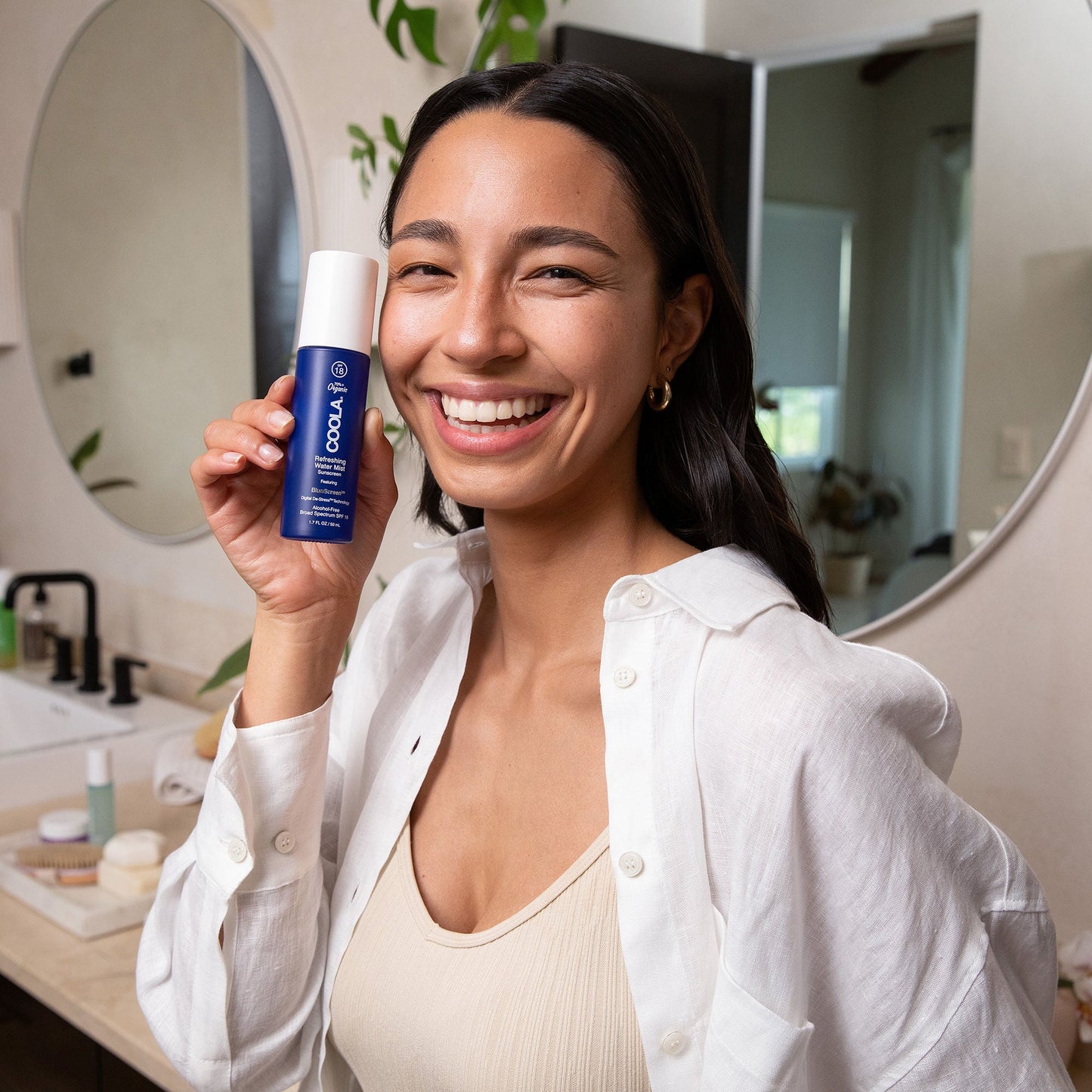 Coola® Refreshing Water Mist SPF 18 Sunscreen