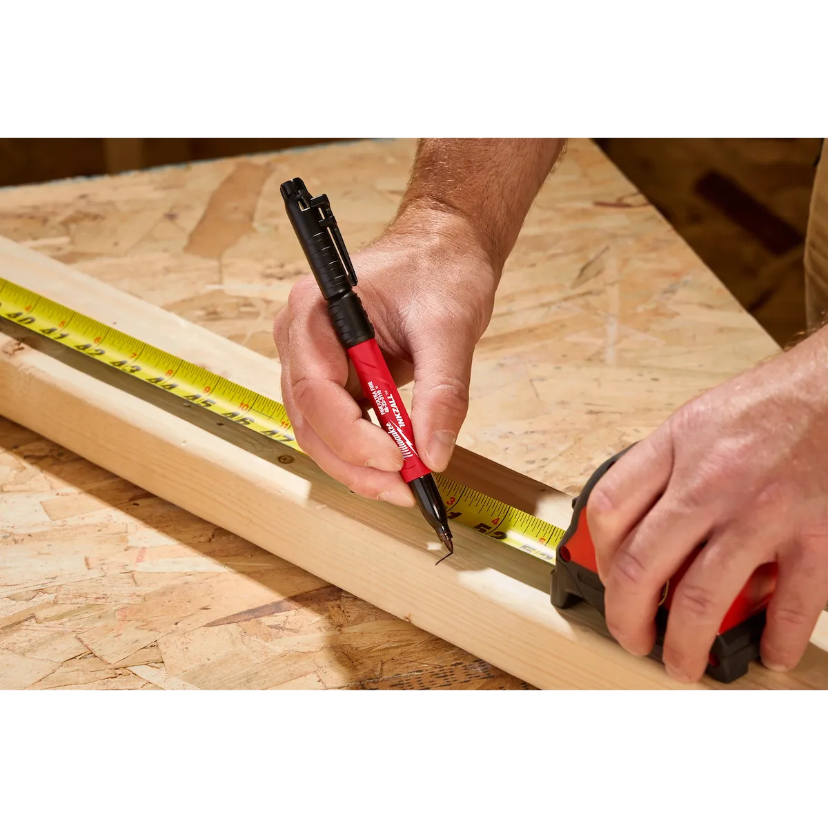 Milwaukee INKZALL Double Sided Black Jobsite Marker – Ultra Fine & Fine Point 48-22-3115