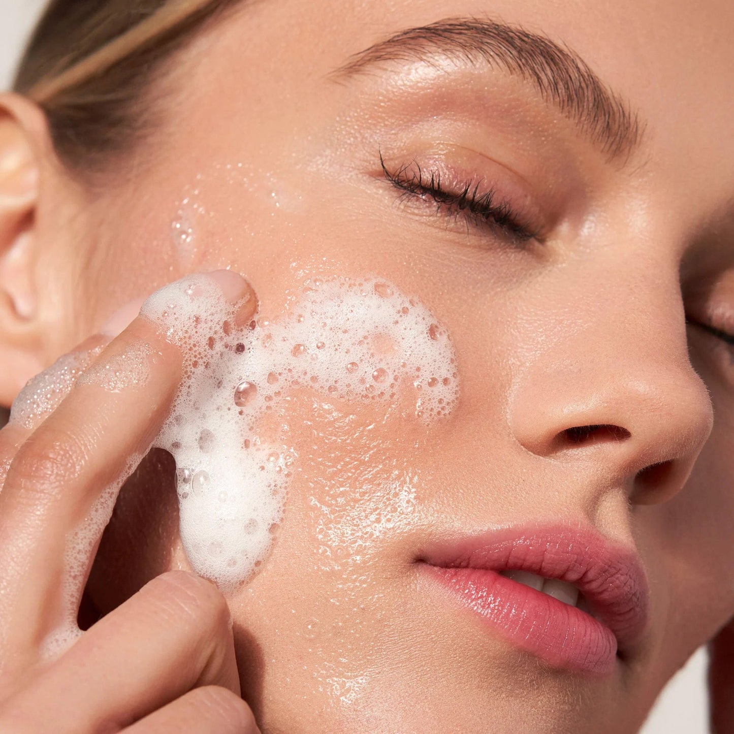 MDSolarSciences™ Cleanse and Nourish Wash Away One Step Cleanser for Face