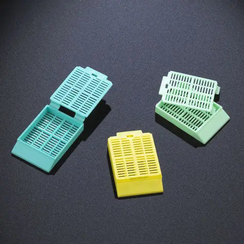 Tissue Embedding Cassettes, Attached Lid, 30°/35° Writing Area — 6 Colors, 1000/Unit | Globe Scientific